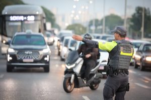 pm-intensifica-abordagens-a-motociclistas-em-operacao-contra-roubos-e-furtos-de-veiculos-em-sp