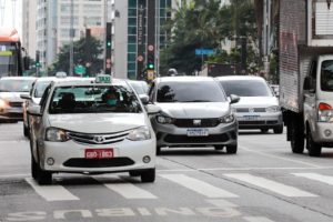 quarta-feira-tera-tempo-firme-em-sao-paulo-e-alerta-para-baixa-umidade-no-interior